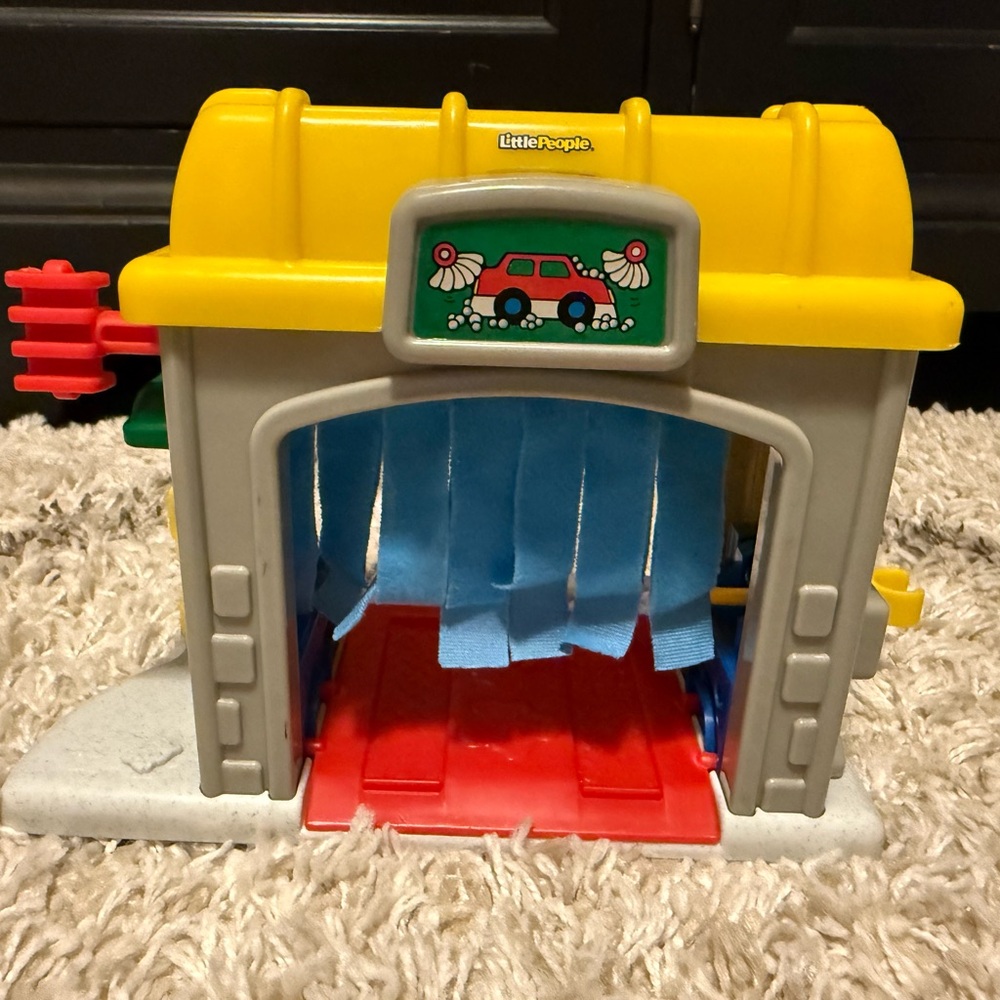 Little people car wash